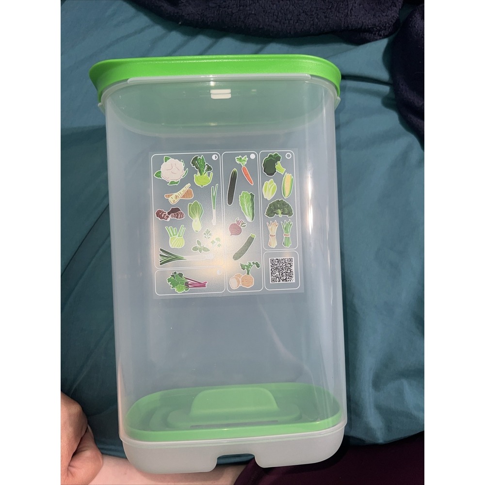 Tupperware Fridgesmart Vertical Tall Container Fruit‎ & Veggie Keeper 3 Qt